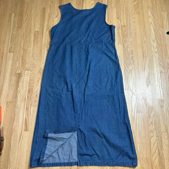 Embroidered Blue Midi Dress - Picture 6 of 6